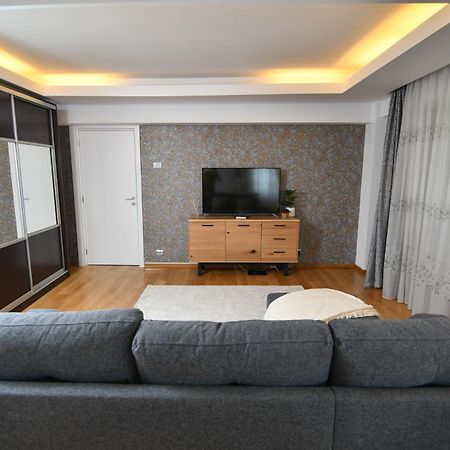 Parliament Square Elite Escapes Apartment Bucharest Luaran gambar